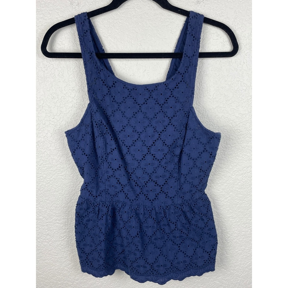 Lilly Pulitzer Sleeveless Top Size 8 Blue Floral Eyelet Embroidered Shirt Blouse